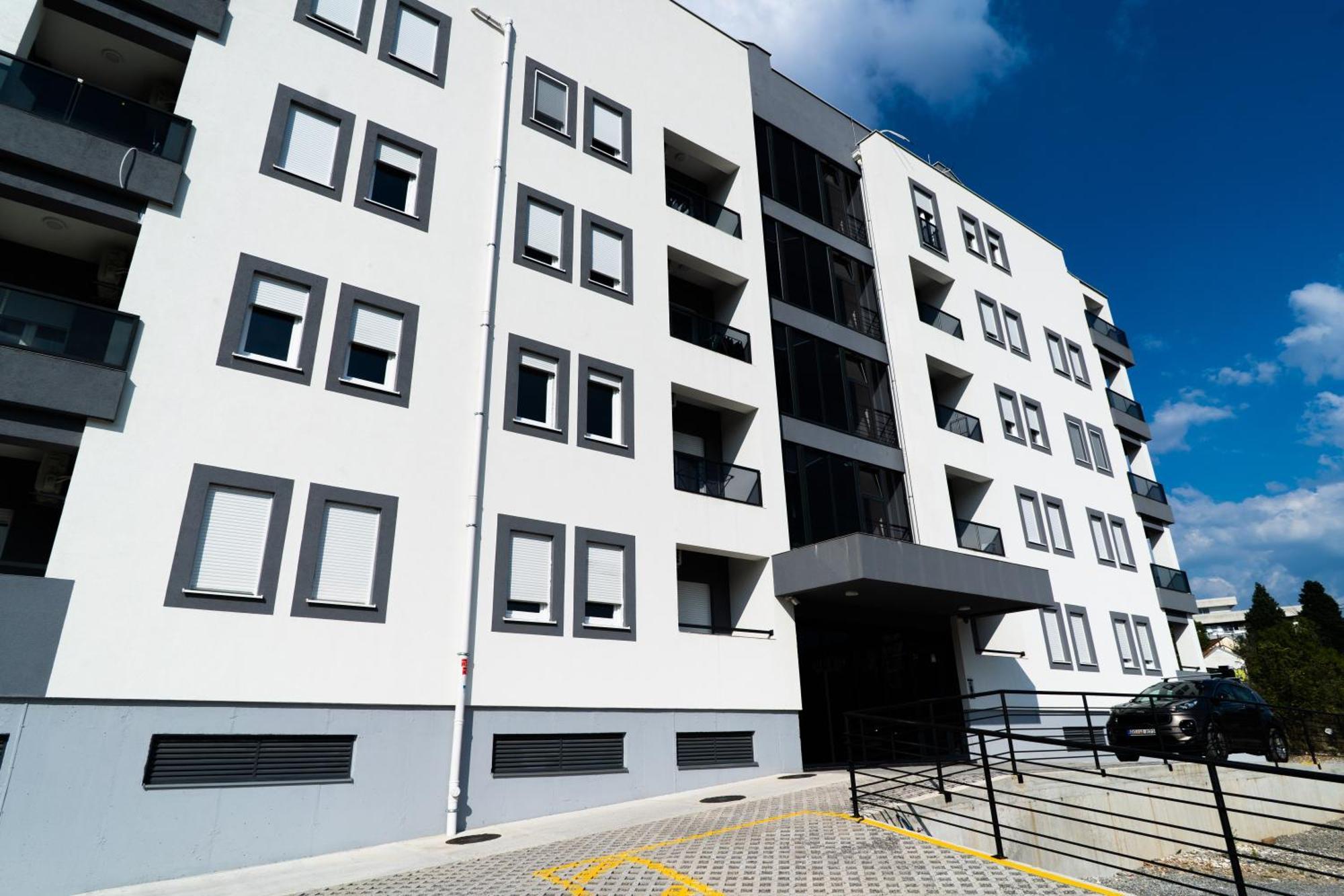 The Riverscape Podgorica Exterior photo
